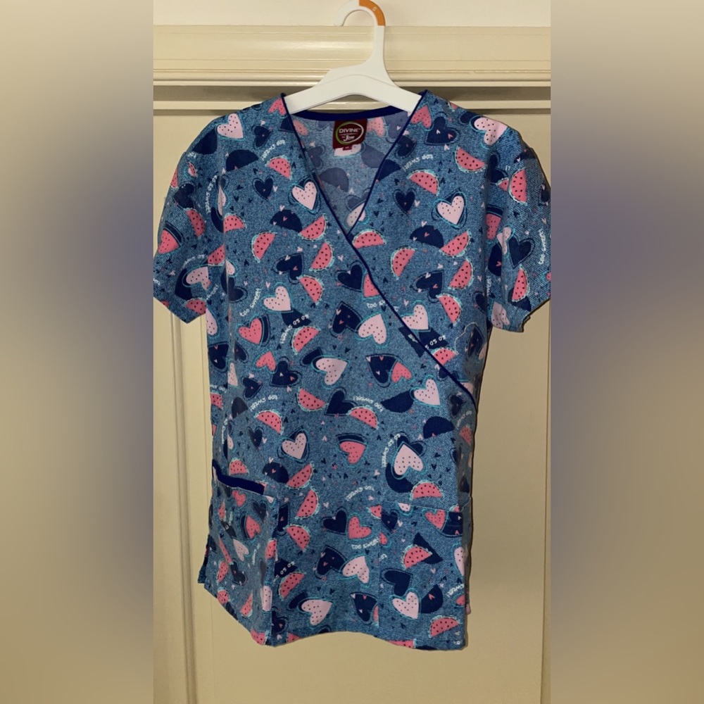 Watermelon scrub top